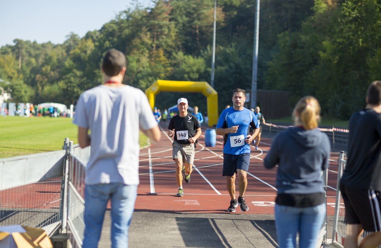 Bild vom 9. Benefizlauf im Jahr 2016. Dies ist das 161. Bild.